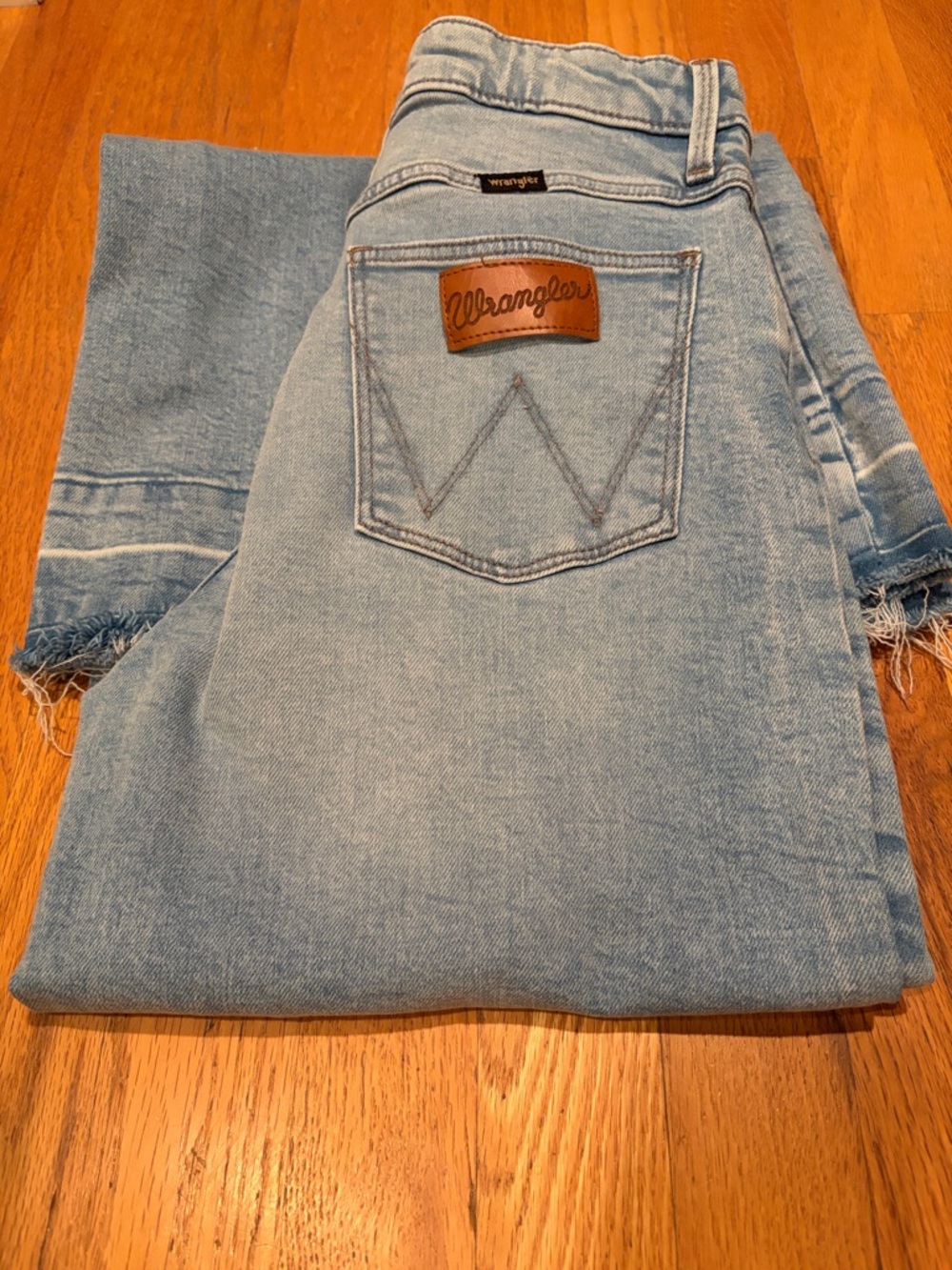 Wrangler Release Hem High Rise Wide Leg Jeans - Picture 6 of 8